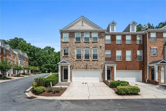 Building Photo - 4721 Creekside Villas Way