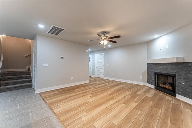 Photo - 503 W Arkansas St