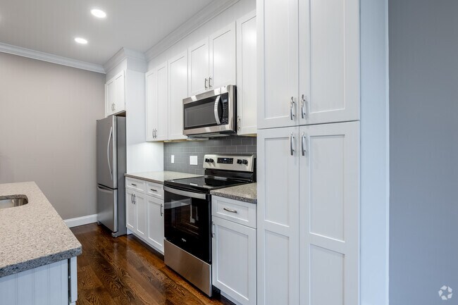 1HAB 1BA - 772SF - Washington Square at Hickory