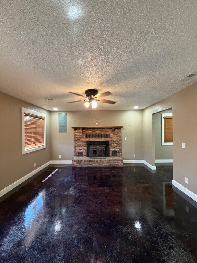 21167 Narrows Ln