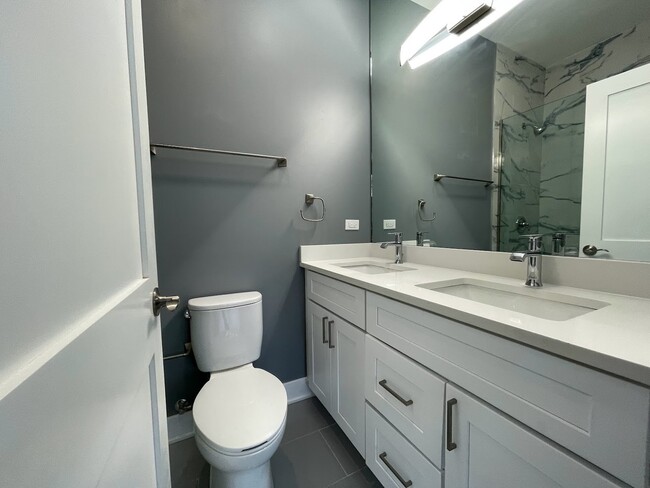 Photo - 1841 W 21st St