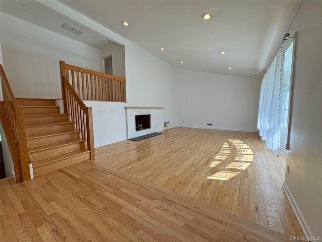 Photo - 3 Stonewall Ln