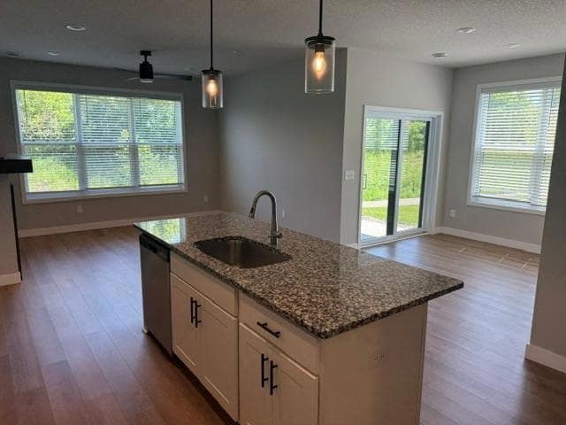 Photo - 5385 Robinwood Ct