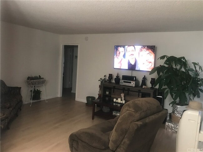 Photo - 5500 Ackerfield Ave