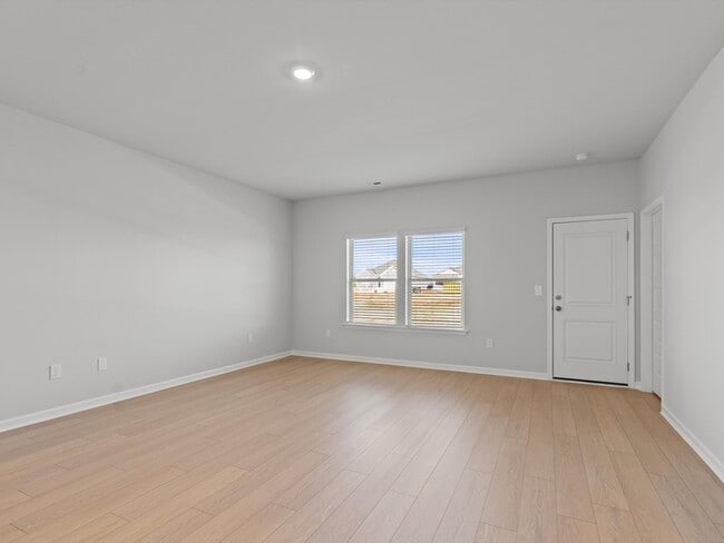 Photo - 137 Havner Dr