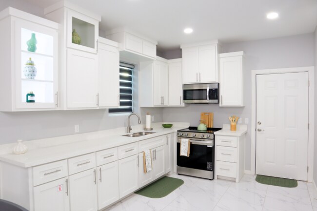 Photo - 1200 Country Club Dr Unidad 1