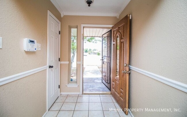 Photo - 4429 Esmond Dr