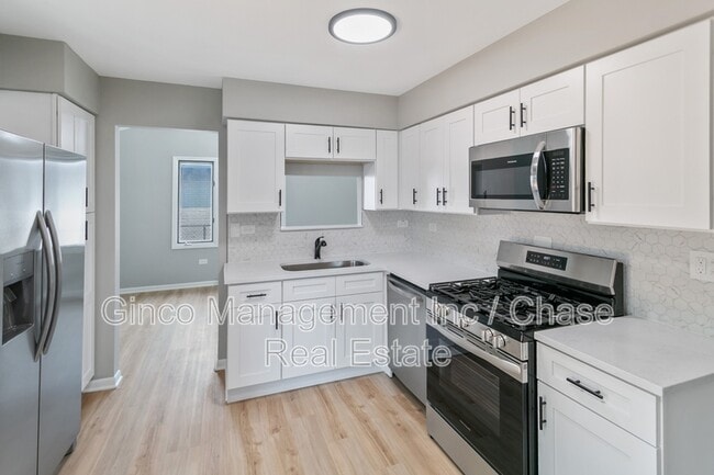 Photo - 242 S Harper Ave