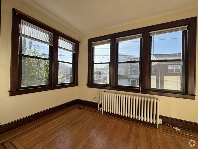 Building Photo - 168 Cedar St Unit 1st FL Rental