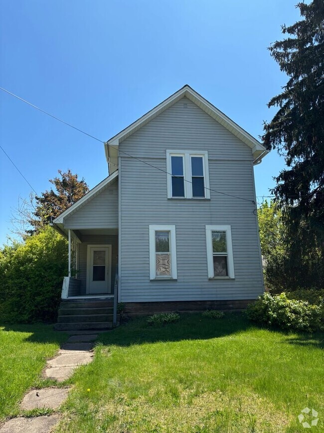 Building Photo - Section 8 Accepted! Rental