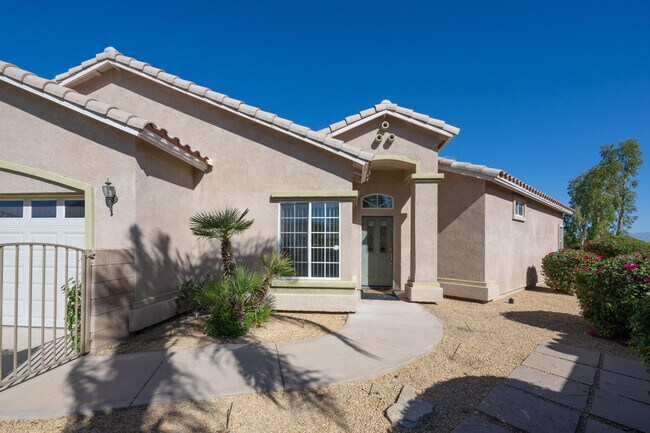 Photo - 45138 Banff Springs St