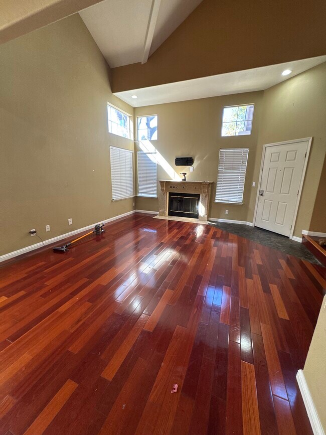 Photo - 39842 Potrero Dr