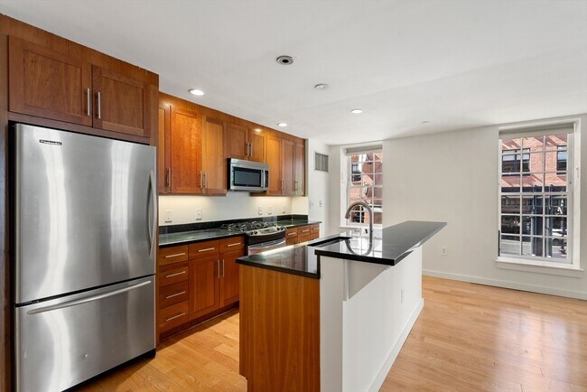 Photo - 80 Broad St Unit 201