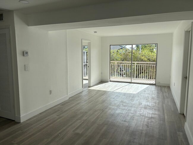 Photo - 17051 NE 35th Ave Unit 207