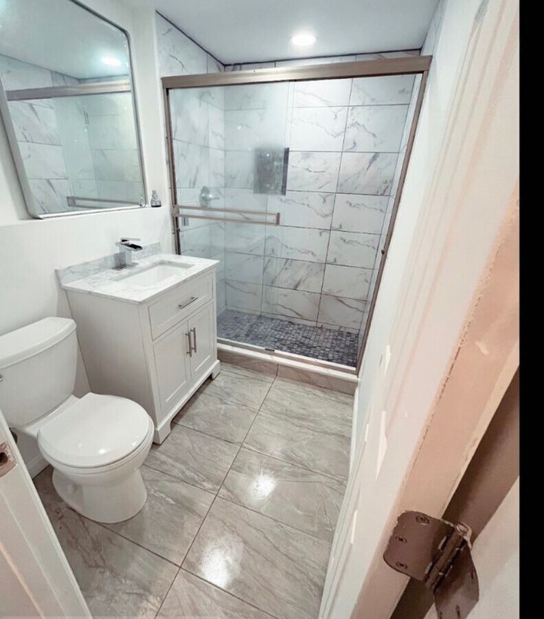 Photo - 170 E 19th St