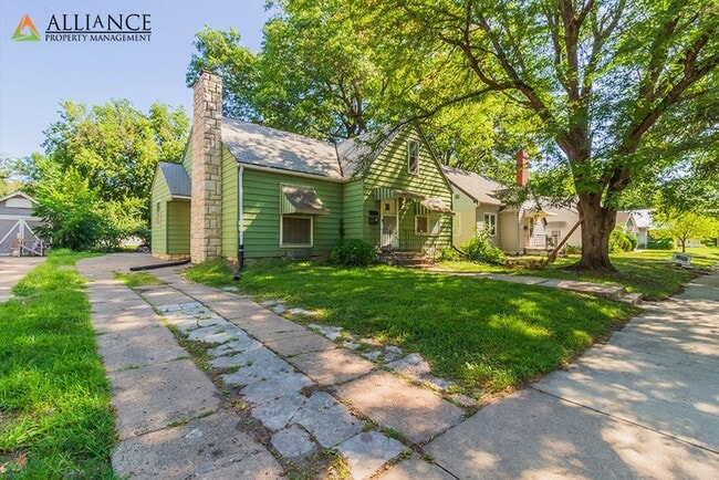 Building Photo - 1016 Bertrand St Unit A (Main)