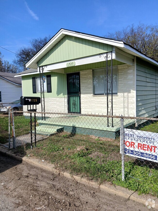 Building Photo - 1725 Newton St Rental