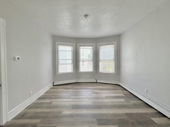 151 Oxford St