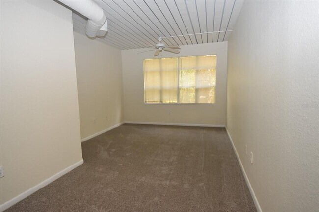 Photo - 2402 W Azeele St Unit 426
