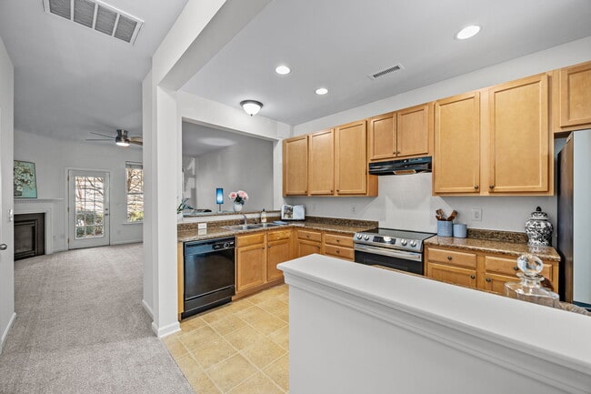 Photo - 6623 Clarksburg Pl