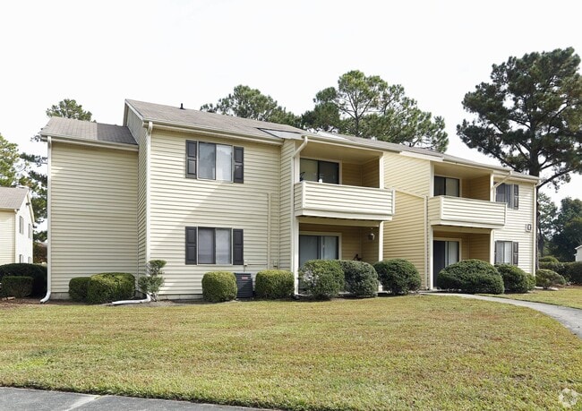 Building Photo - Spacious 2 Bedroom Apartment | Lease Now F... Unit M8