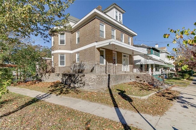 Photo - 3901 Newport Ave