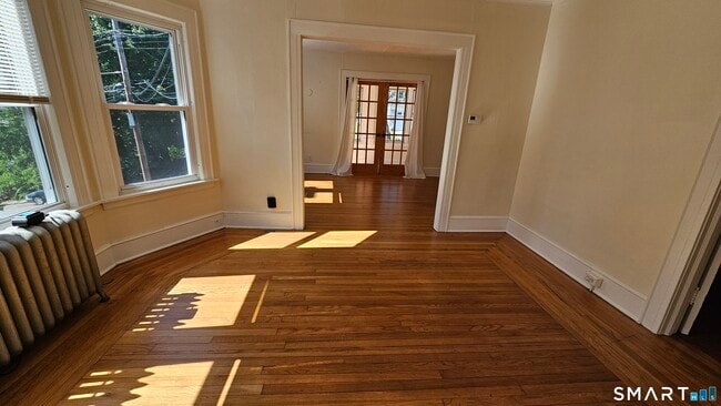 Photo - 15 Bragaw St
