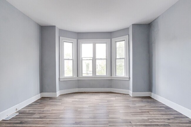 Photo - 1406 Poplar Grove St