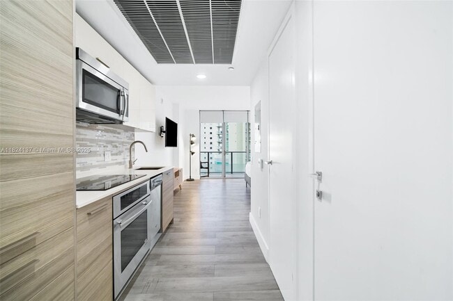 Photo - 1300 Brickell Bay Dr