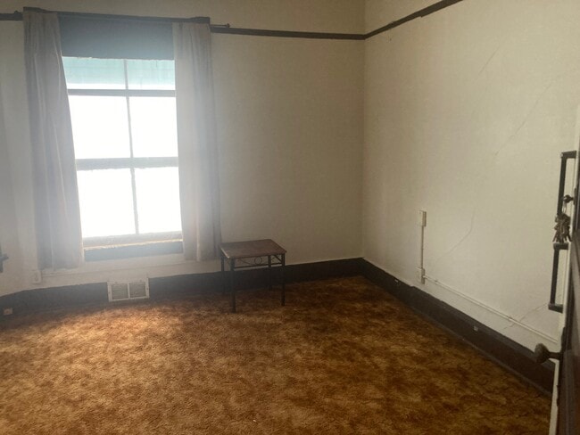 Photo - 3431 W Kilbourn Ave Unidad 2