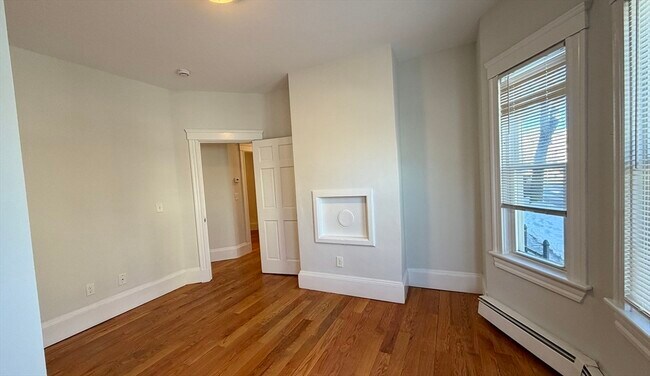 Photo - 88 Hampshire St Unit 1