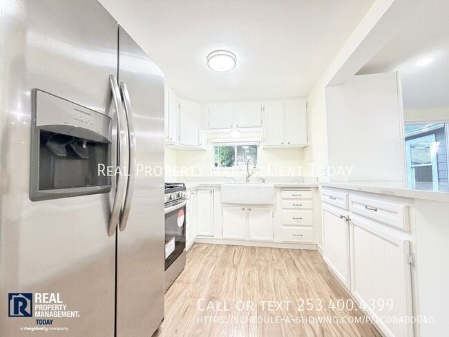 Photo - 2807 61st Ave NE