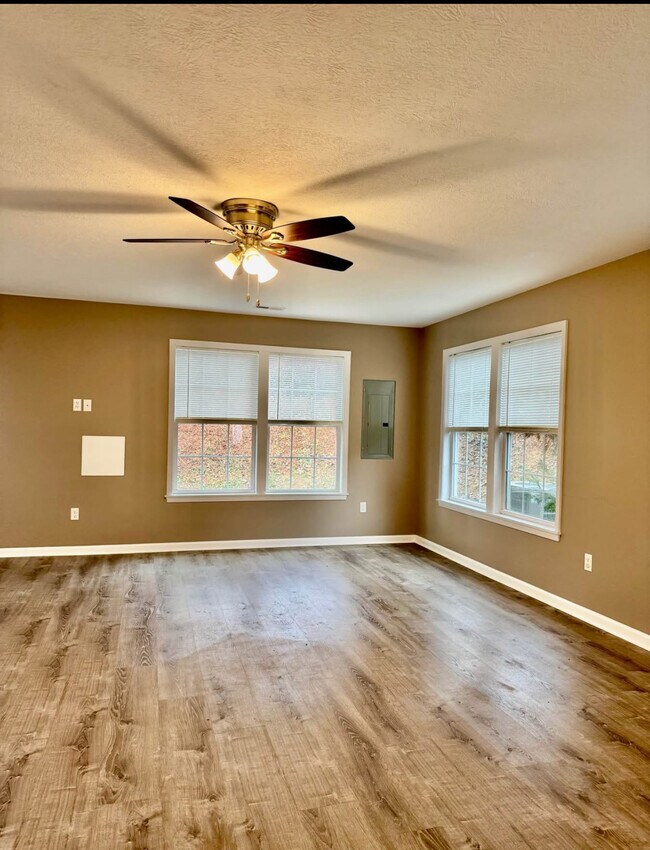 Photo - 85 Forest Ave