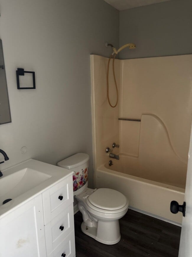 Photo - 44 W Cooper St