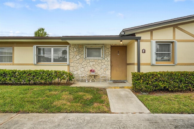 Building Photo - 2769 Ashley Dr W Unit F