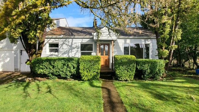 Building Photo - Johnson Duplex Unit 3215-JO