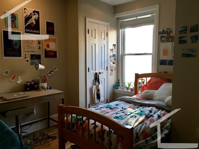 Photo - 5 Symphony Rd Unit 3