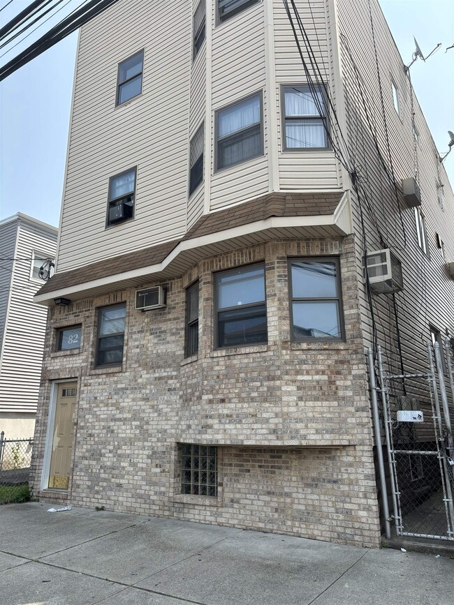 Photo - 82 Prospect Ave Apartment Unit 3