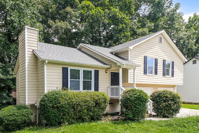 Photo - 157 Aztec Way SE