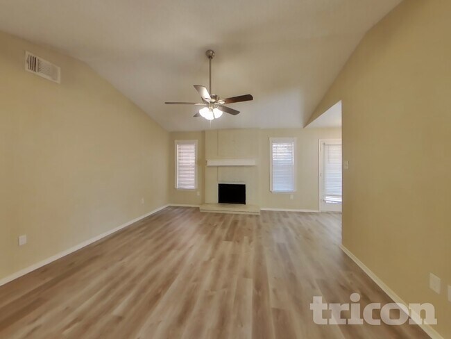 Photo - 1015 Cedar Run Dr