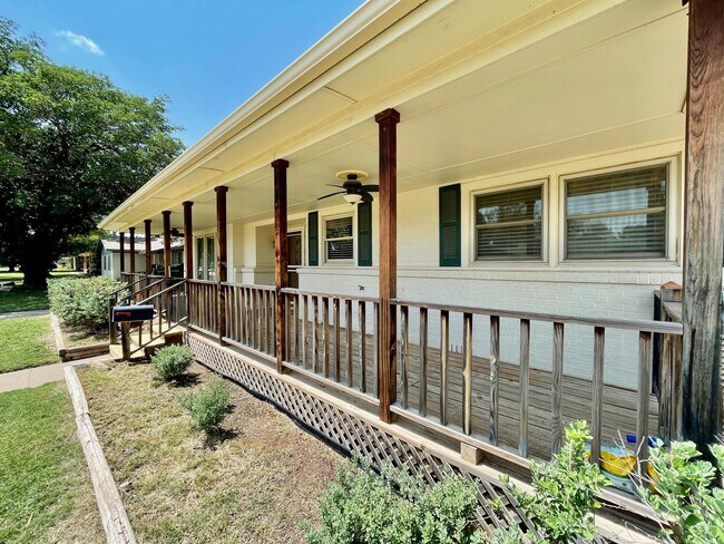 Photo - 4816 15th St