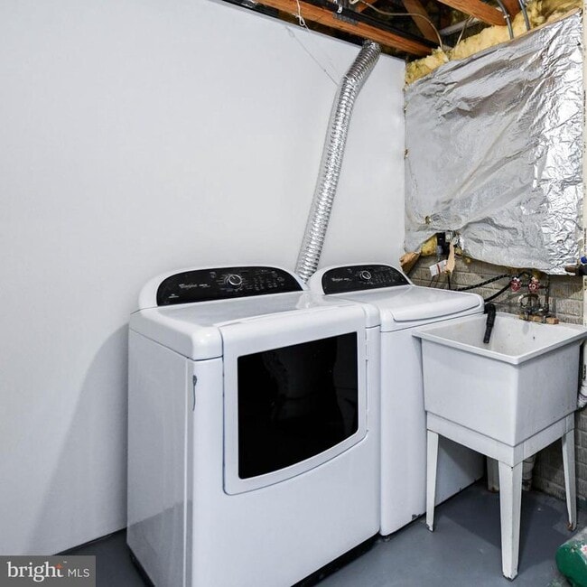 Photo - 5908 Grenfell Loop