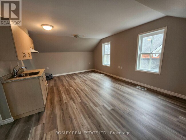 Photo - 5930 16th Ave