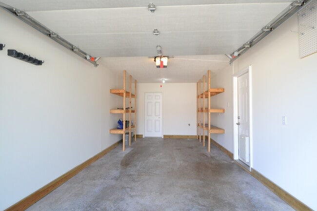 Photo - 1900 Salter Pl