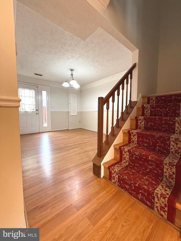 Photo - 19445 Breezedale Ln