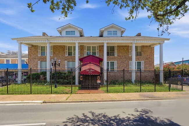Photo - 2507 Montrose Blvd Unit Apartment 23