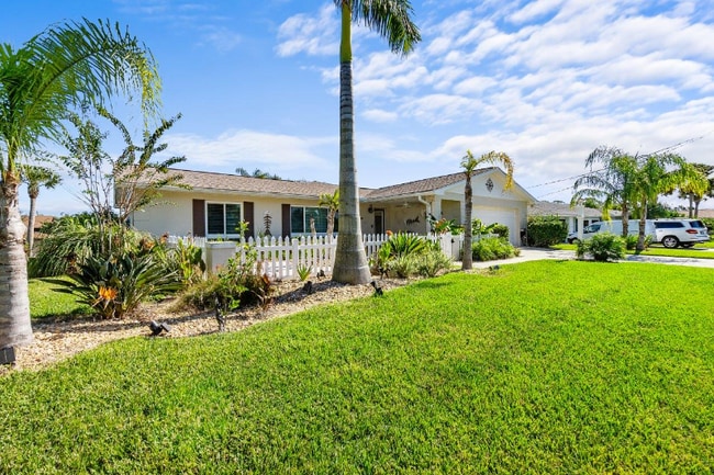 49 Christopher Ct