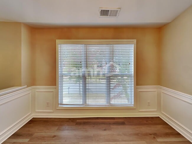 Photo - 1996 Peach Shoals Cir