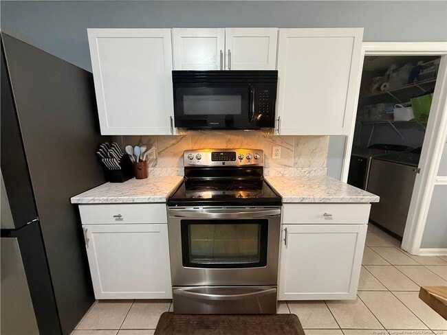 Photo - 2530 Canford Ln