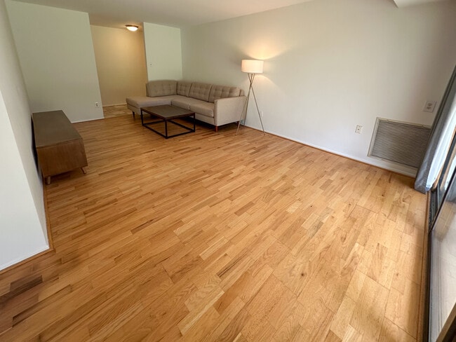 Photo - 2052 Royal Fern Ct Unit 2B